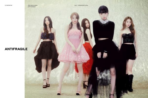 K-pop girl group Le Sserafim is seen in this co<em></em>ncept photo for the group's 2nd EP, 
