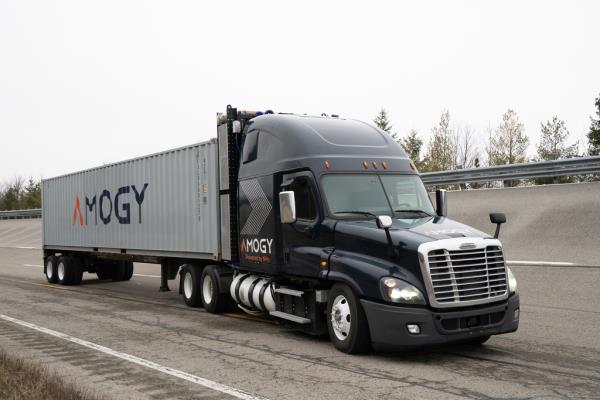 A heavy duty truck, equipped with the ammonia-ba<em></em>sed hydrogen fuel cell system developed by Amogy Inc., carries out a test drive, in this photo provided by SK Innovation Co. on March 23, 2023. (PHOTO NOT FOR SALE) (Yonhap)