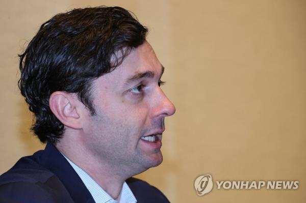 U.S. Sen. Jon Ossoff speaks during an interview with Yo<em></em>nhap News Agency at a Seoul hotel on April 6, 2023. (Yonhap)