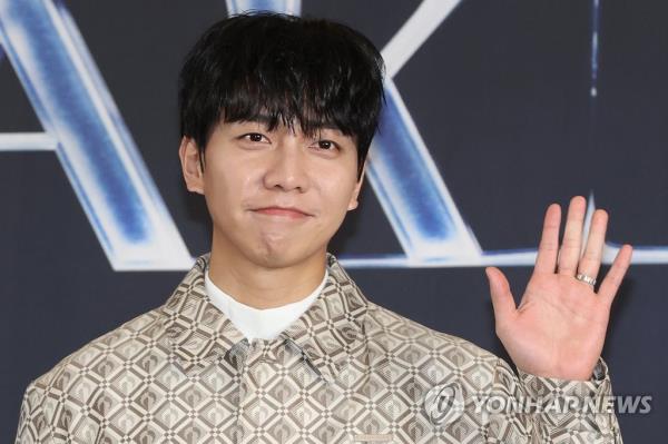 歌手兼演员李承基和演员李大仁即将结婚