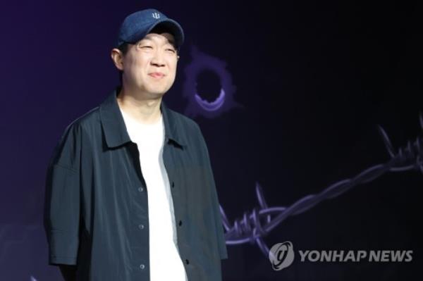 Director Han Jun-hee poses during a press co<em></em>nference held in Seoul on July 18, 2023, to promote Season 2 of Netflix's popular military drama 
