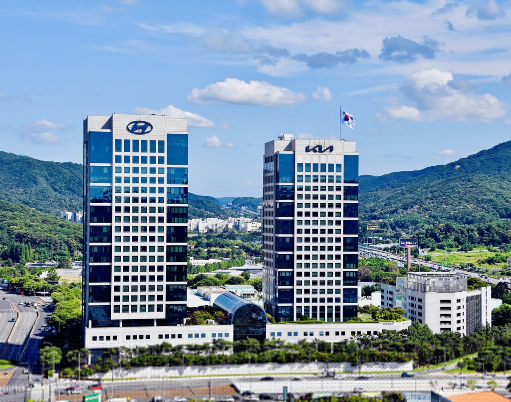 This file photo provided by Hyundai Motor Group shows Hyundai Motor and Kia's headquarters in Yangjae, southern Seoul. (PHOTO NOT FOR SALE) (Yonhap)