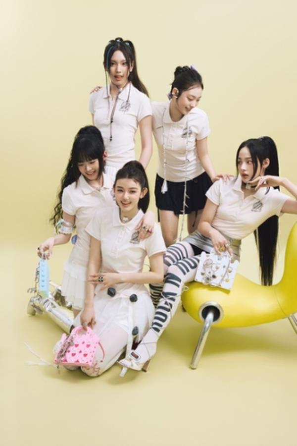 K-pop girl group NewJeans is seen in this photo provided by ADOR. (PHOTO NOT FOR SALE) (Yonhap)