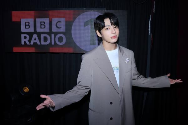 (LEAD)防弹少年团的《junkook》连续4周蝉联Billboard全球排行榜冠军