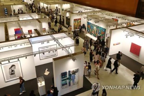 下个月，Frieze首尔将与Kiaf首尔一起举办第二届艺术博览会