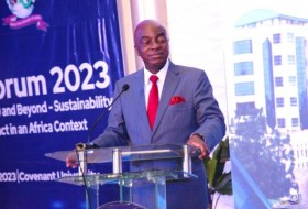 州长Abiodun称赞69岁的Oyedepo