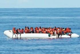 900多名试图穿越地中海的移民死亡，失踪-联合国