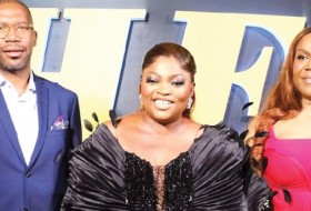 “她必须被服从”针对音乐行业的欺凌行为- Funke Akindele