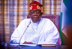 Nigeria@63:我知道你们的痛苦，Tinubu告诉尼日利亚人