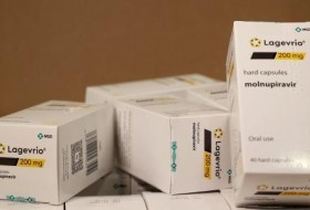 科学家们可能已经找到了新冠病毒不断进化的原因
