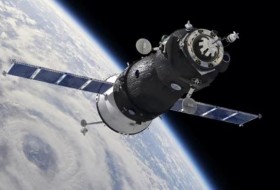 美国首次对在太空中留下垃圾罚款