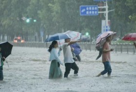 连续三天的倾盆大雨将袭击奥贡、佛罗里达、13个州