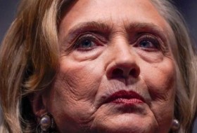希拉里呼吁对MAGA“邪教成员”进行“正式解禁”