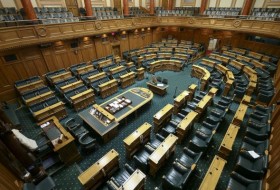 新西兰2023年大选:最终民调显示，随着左翼取得最后的优势，新西兰第一党可能成为赢家
