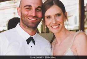 以色列-加沙战争:被哈马斯杀害的以色列夫妇藏起了他们的双胞胎婴儿12小时后，他们被发现毫发无伤