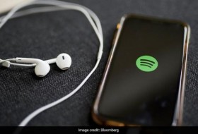 由于作者担心不公平的报酬，Spotify在有声书流媒体上面临强烈反对