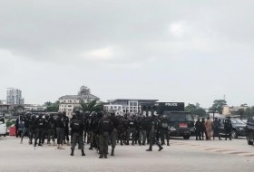 PSC, NPF解决争端，开始招募警察