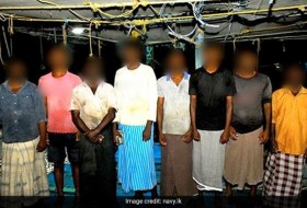 斯里兰卡逮捕了27名据称在其水域捕鱼的印度渔民
