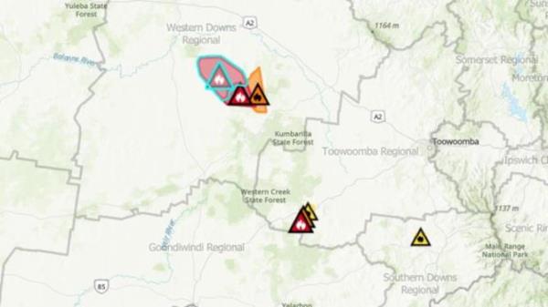 An emergency level fire is burning in Queensland<em></em>'s south-east. Picture QFES.JPG