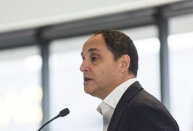 Raphael Geminder和他的Kin Group实体对独立专家Kroll Australia对包装集团Pact Group的估值高度批评，并警告股东这一点