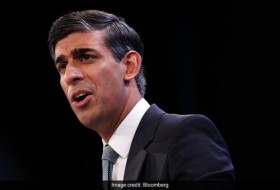 英国首相表示，以色列与哈马斯的战争需要“具体暂停”